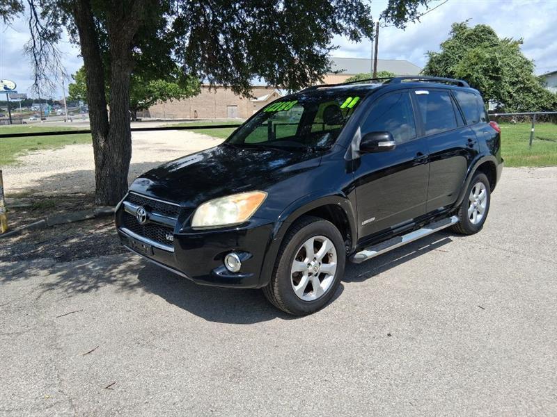 Toyota RAV4  2011