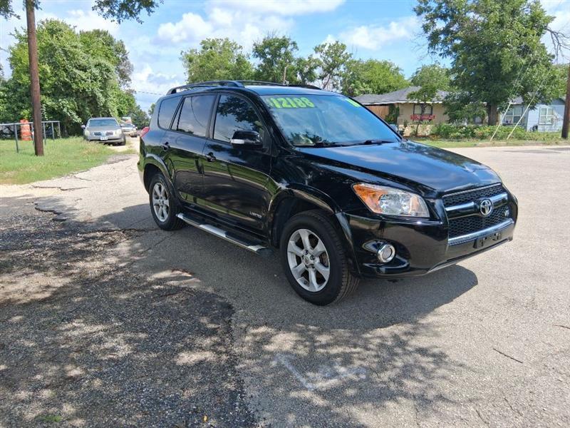 Toyota RAV4  2011