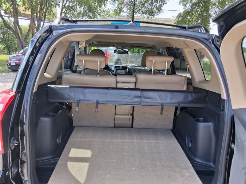 Toyota RAV4  2011