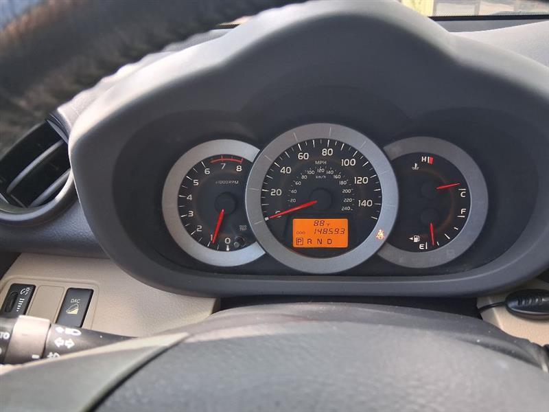 Toyota RAV4  2011