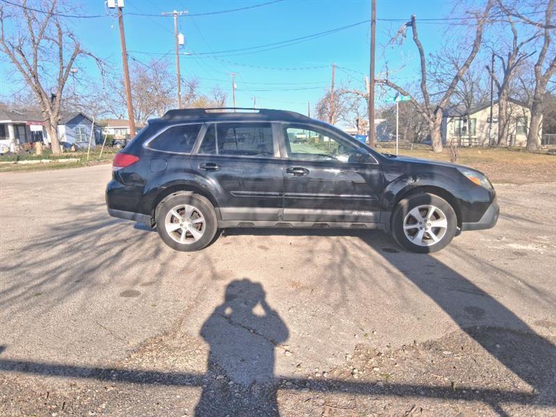 Subaru Outback  2013
