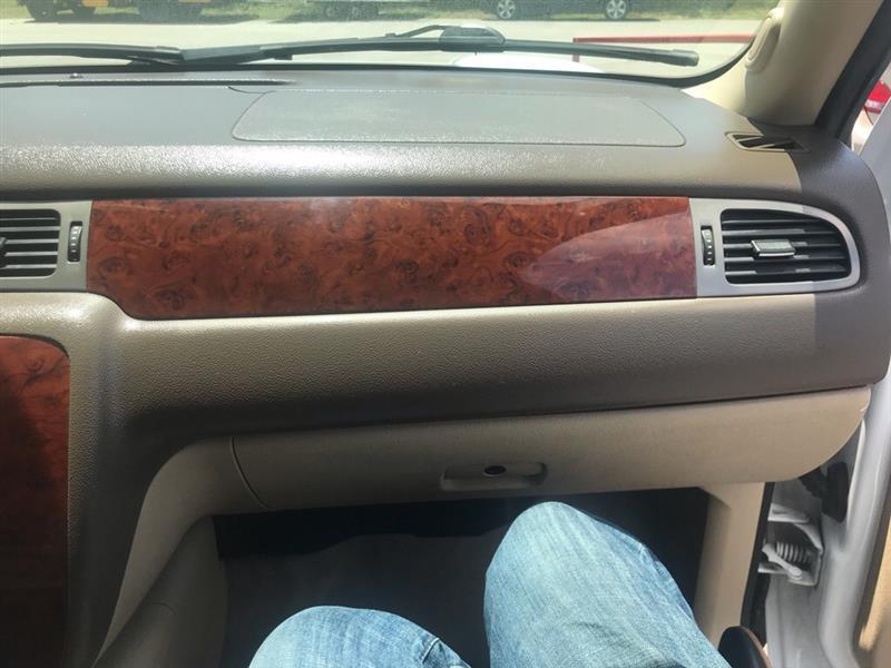 Chevrolet Tahoe  2012