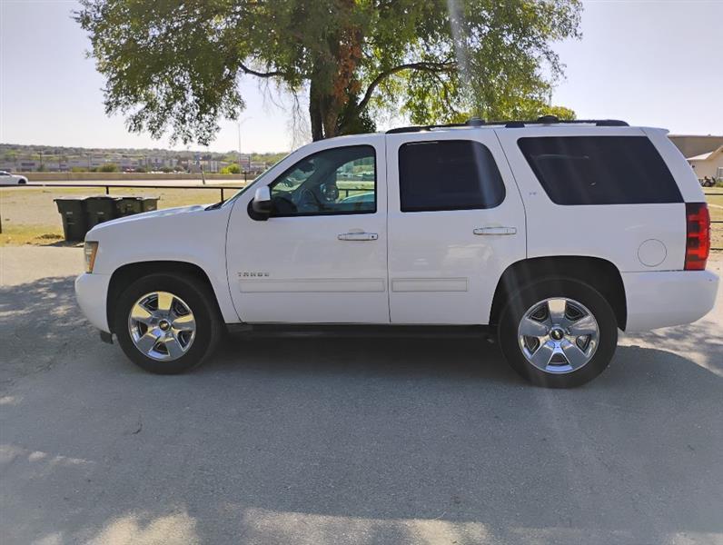 Chevrolet Tahoe  2012
