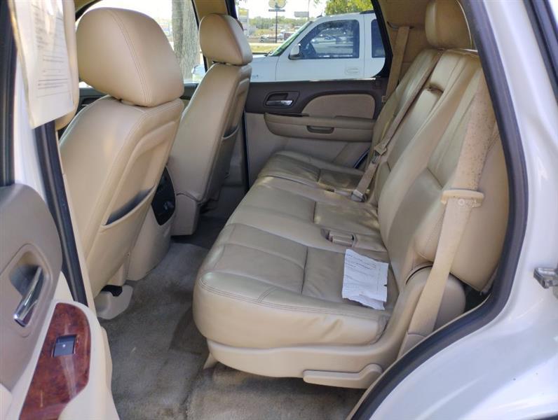 Chevrolet Tahoe  2012