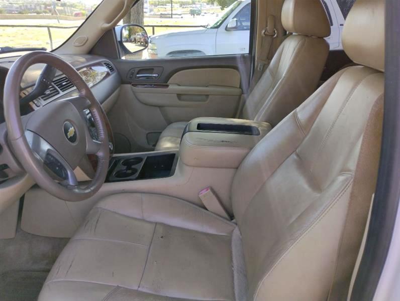 Chevrolet Tahoe  2012