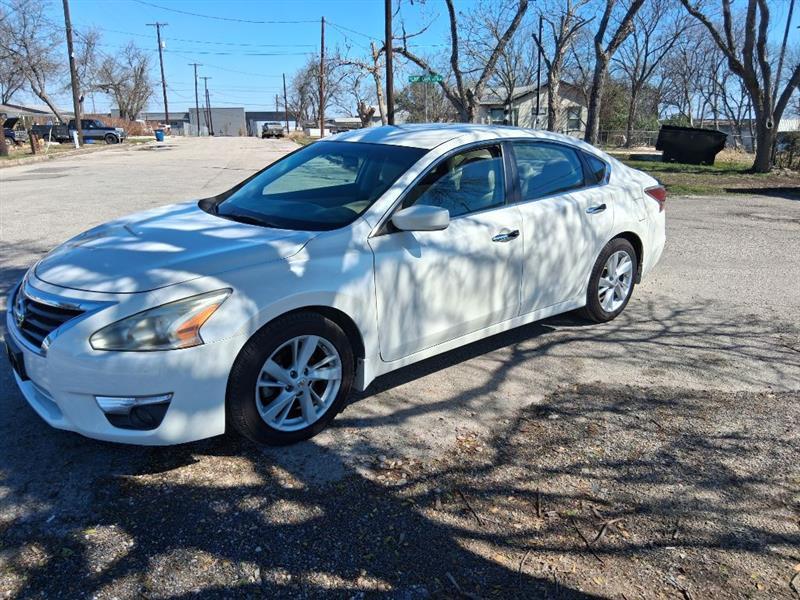 Nissan Altima  2015