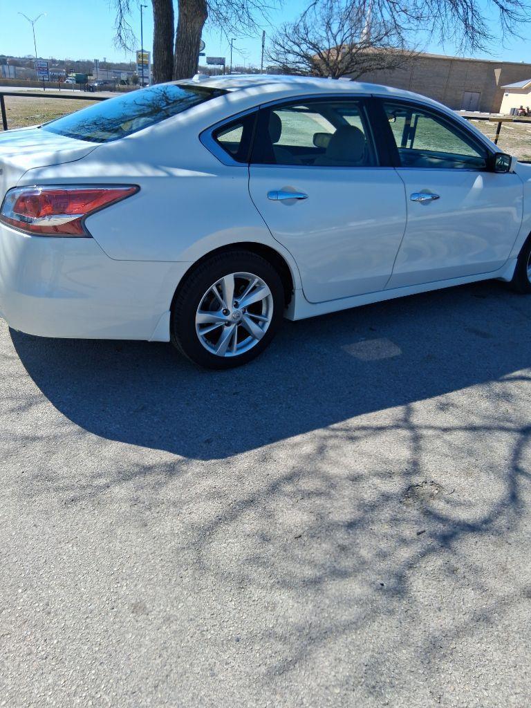 Nissan Altima  2015