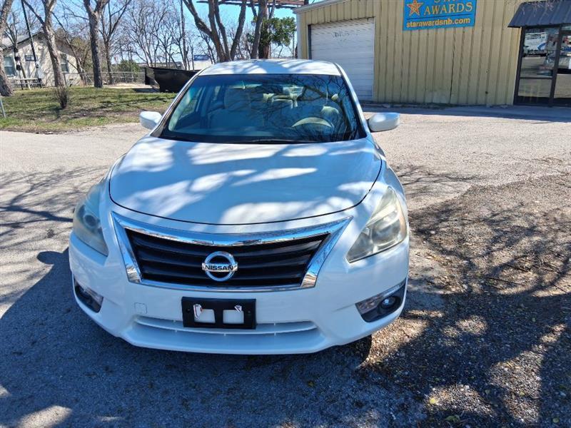 Nissan Altima  2015