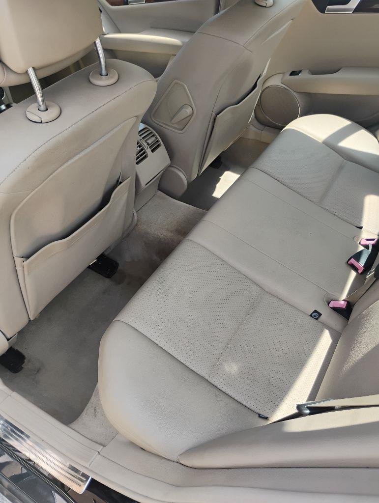Mercedes-Benz C-Class  2012