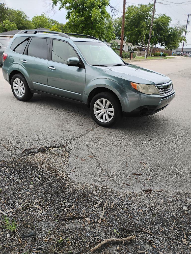 Subaru Forester  2011