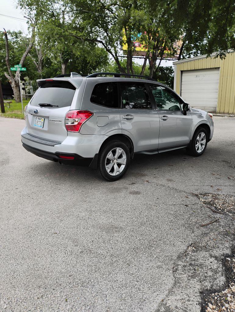 Subaru Forester  2016