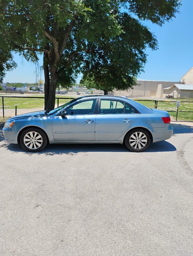 Hyundai Sonata  2010