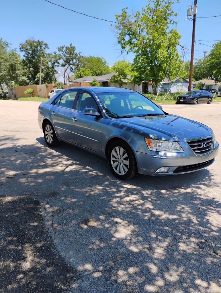 Hyundai Sonata  2010