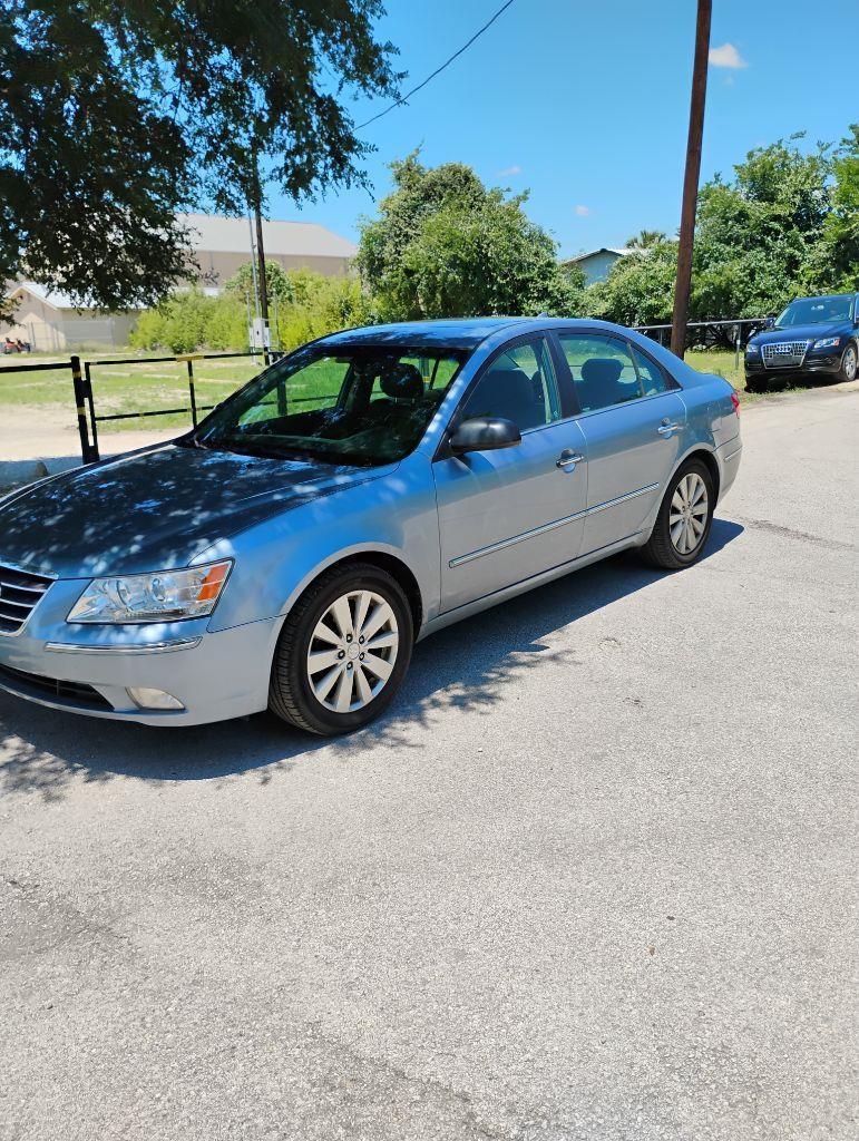 Hyundai Sonata  2010