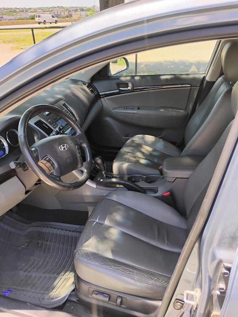 Hyundai Sonata  2010