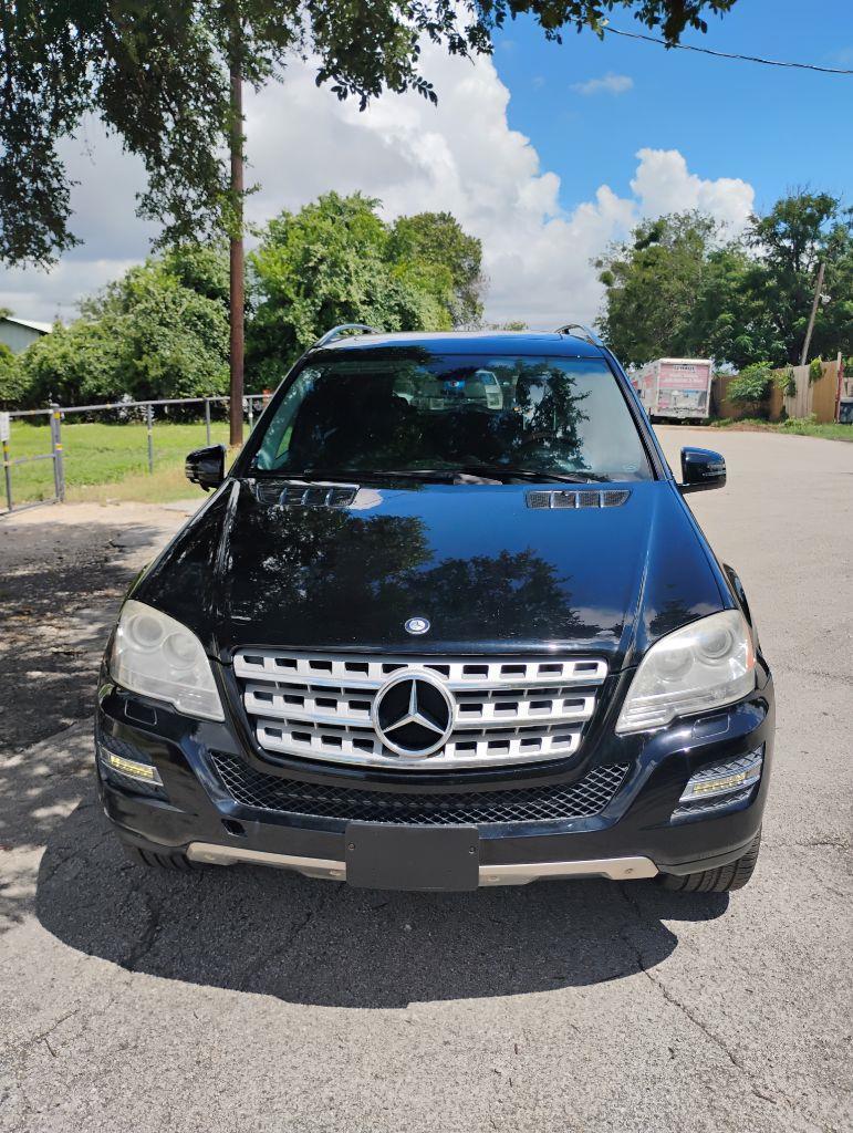 Mercedes-Benz M-Class  2011