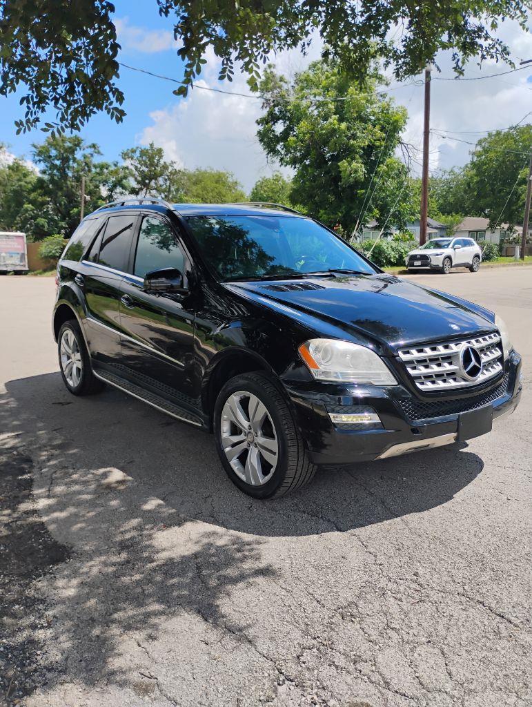 Mercedes-Benz M-Class  2011