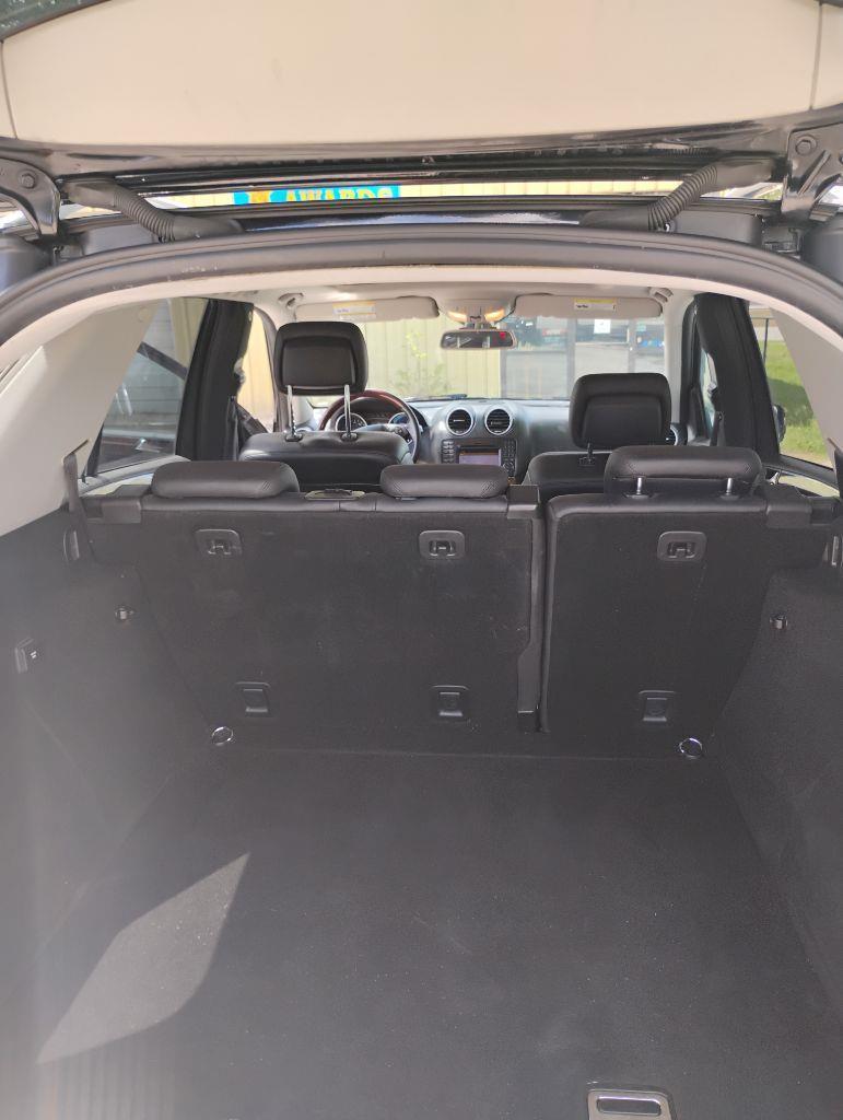 Mercedes-Benz M-Class  2011