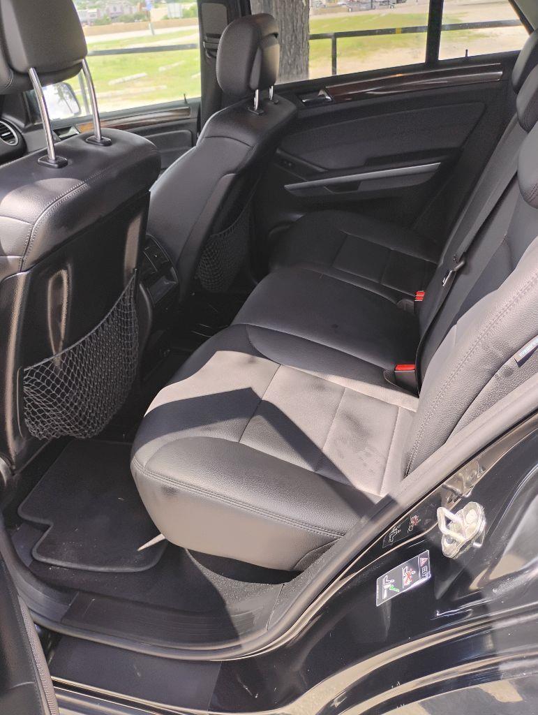 Mercedes-Benz M-Class  2011