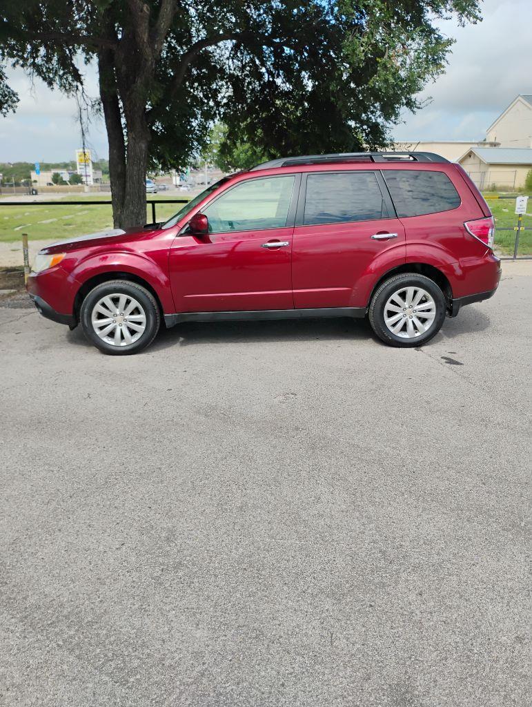 2012 Subaru Forester 2.5X PREMIUM