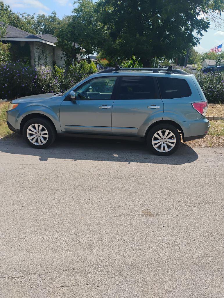 Subaru Forester  2011
