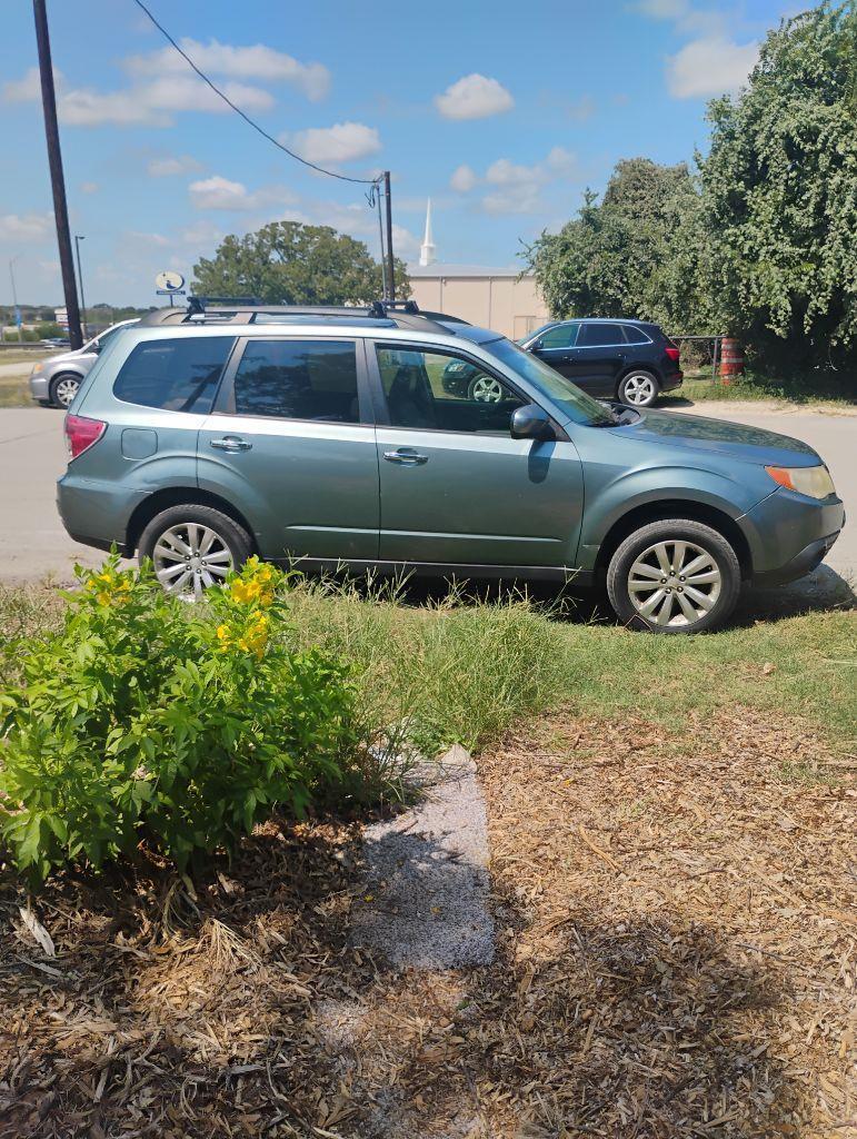 Subaru Forester  2011