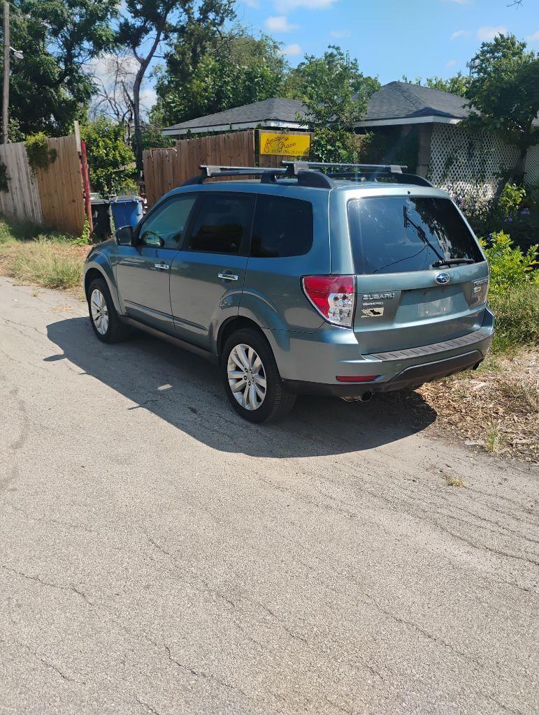 Subaru Forester  2011