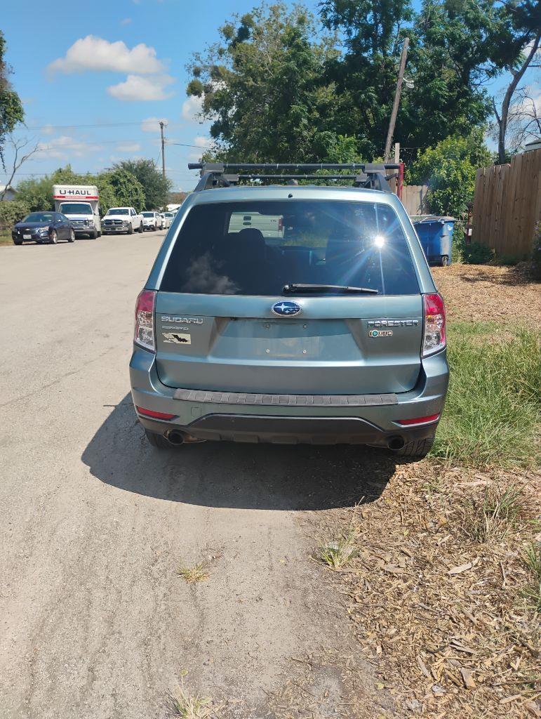 Subaru Forester  2011