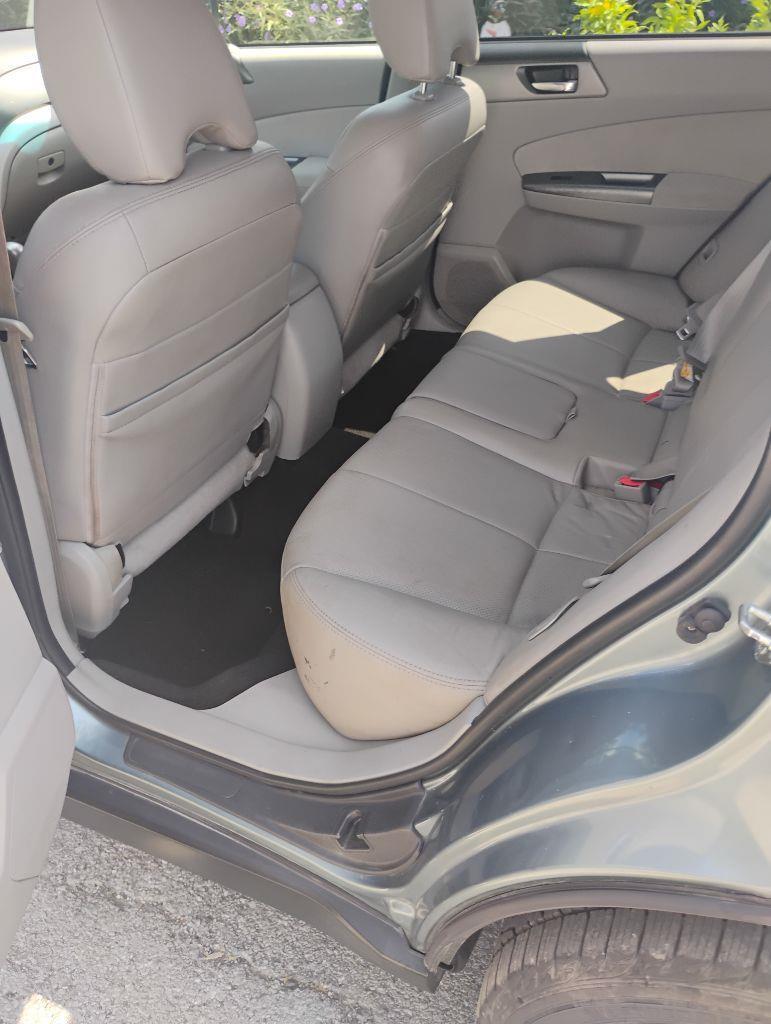 Subaru Forester  2011