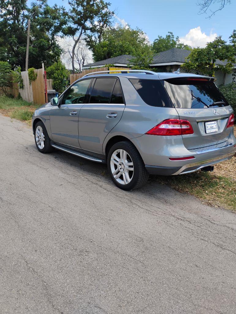 Mercedes-Benz M-Class  2013