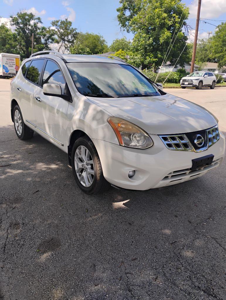 Nissan Rogue  2011