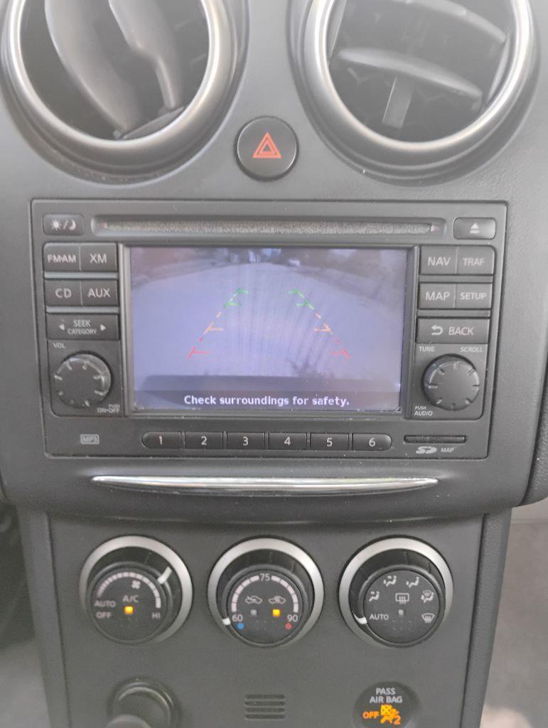 Nissan Rogue  2011