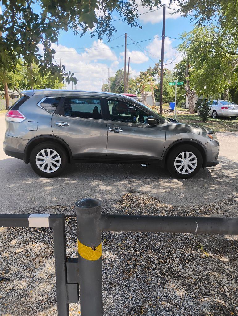 Nissan Rogue  2015