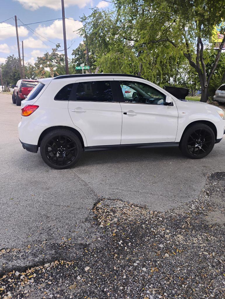 2013 Mitsubishi Outlander Sport SE