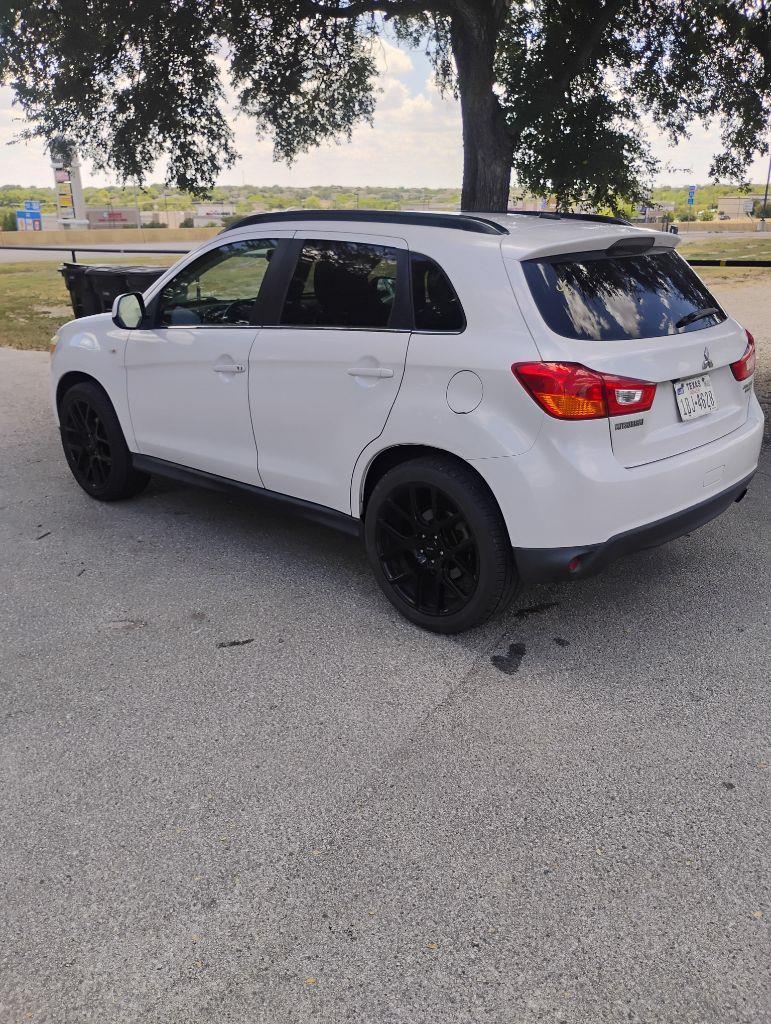 Mitsubishi Outlander Sport  2013