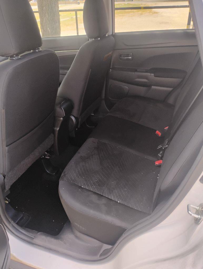 Mitsubishi Outlander Sport  2013