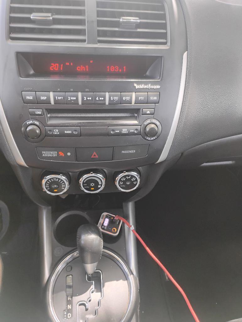 Mitsubishi Outlander Sport  2013