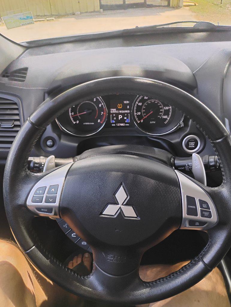 Mitsubishi Outlander Sport  2013