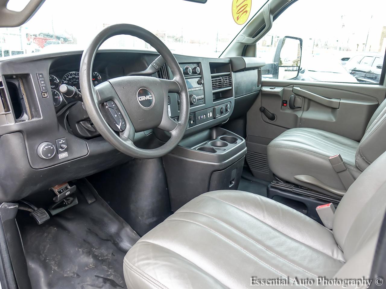 GMC Savana G3500 177 in. 2019