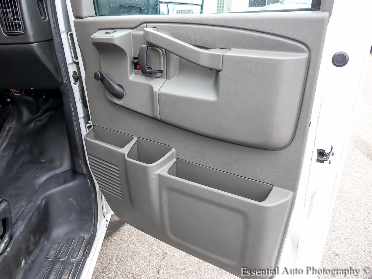 GMC Savana G3500 177 in. 2019