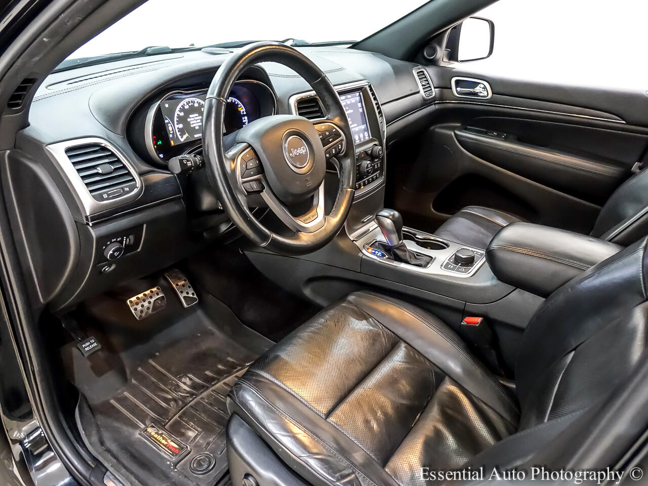 2018 Jeep Grand Cherokee Overland photo 11