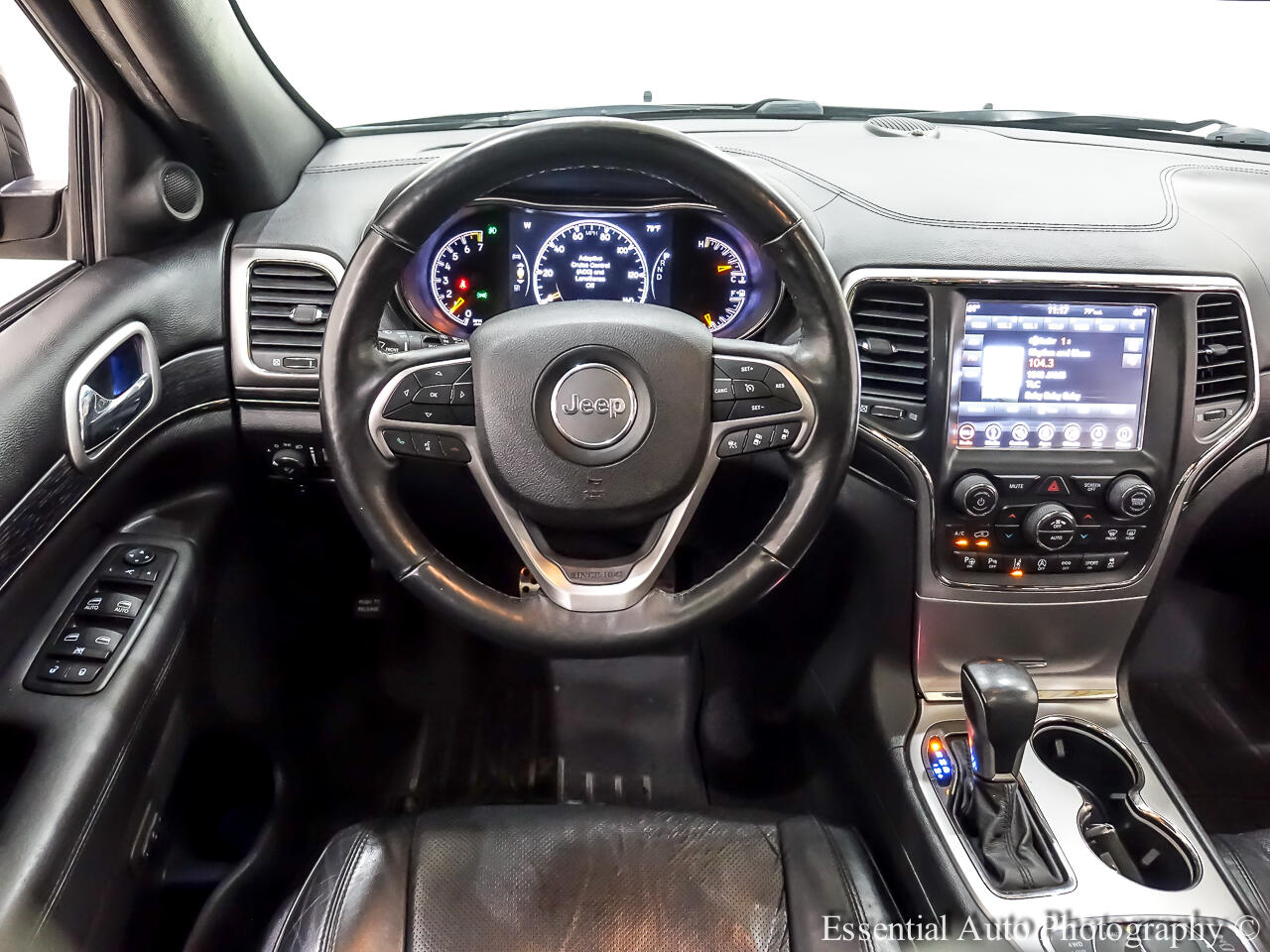 2018 Jeep Grand Cherokee Overland photo 15