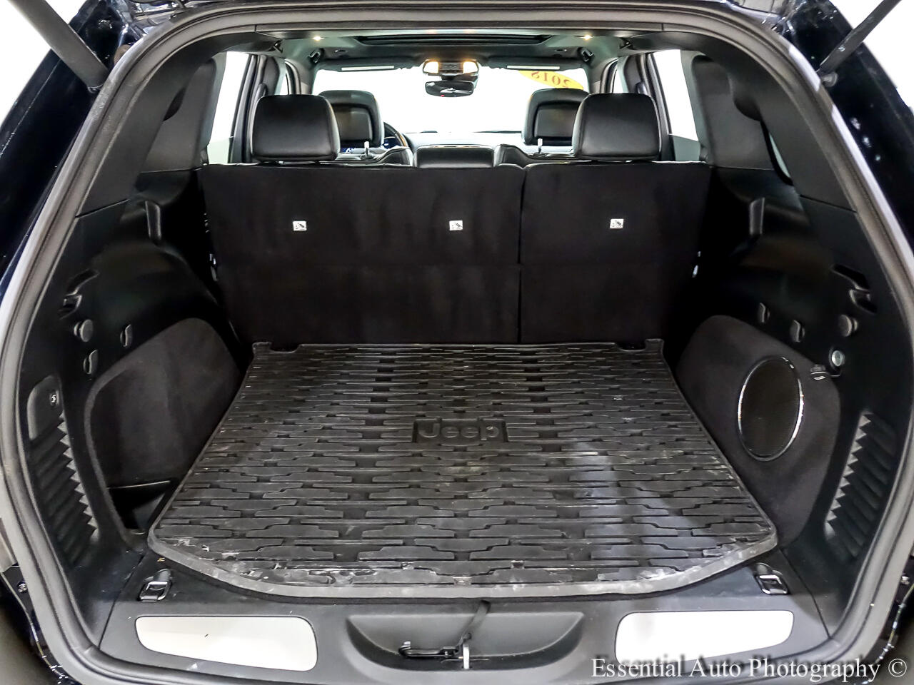 2018 Jeep Grand Cherokee Overland photo 25