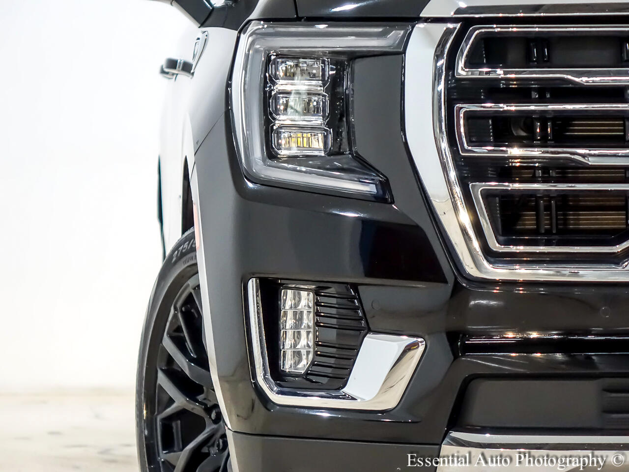 2021 Gmc Yukon SLT photo 4