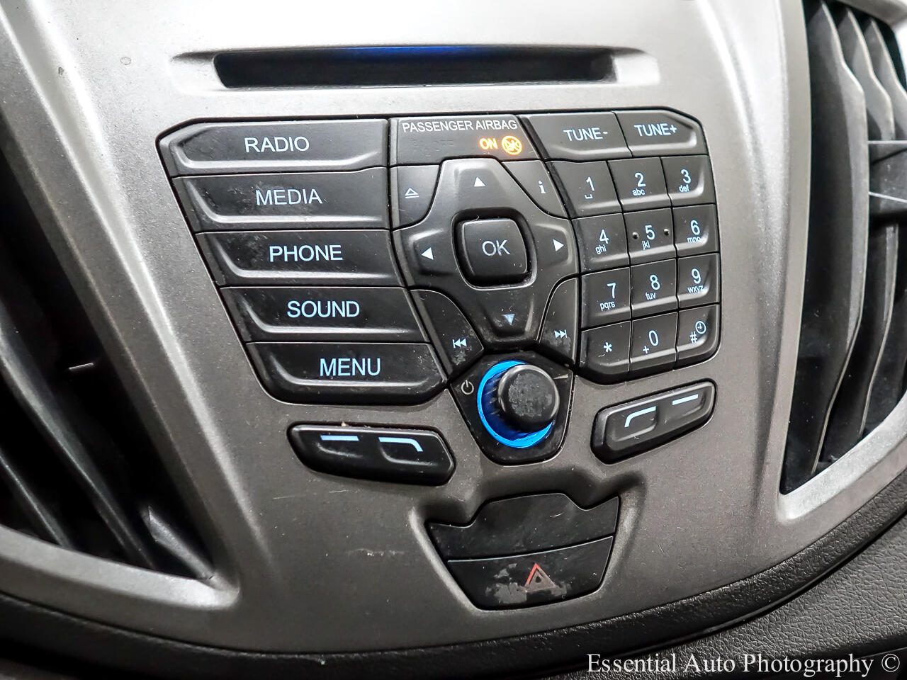 Ford Transit 250 Van Low Roof w/Sliding Pass. 148-in. WB 2019 Ford Transit 250 Van Low Roof w/Sliding Pass. 148-in. WB 2019