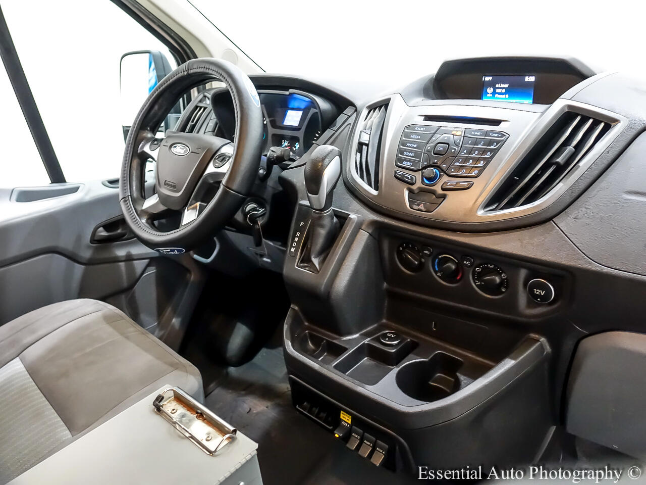 Ford Transit 250 Van Low Roof w/Sliding Pass. 148-in. WB 2019 Ford Transit 250 Van Low Roof w/Sliding Pass. 148-in. WB 2019