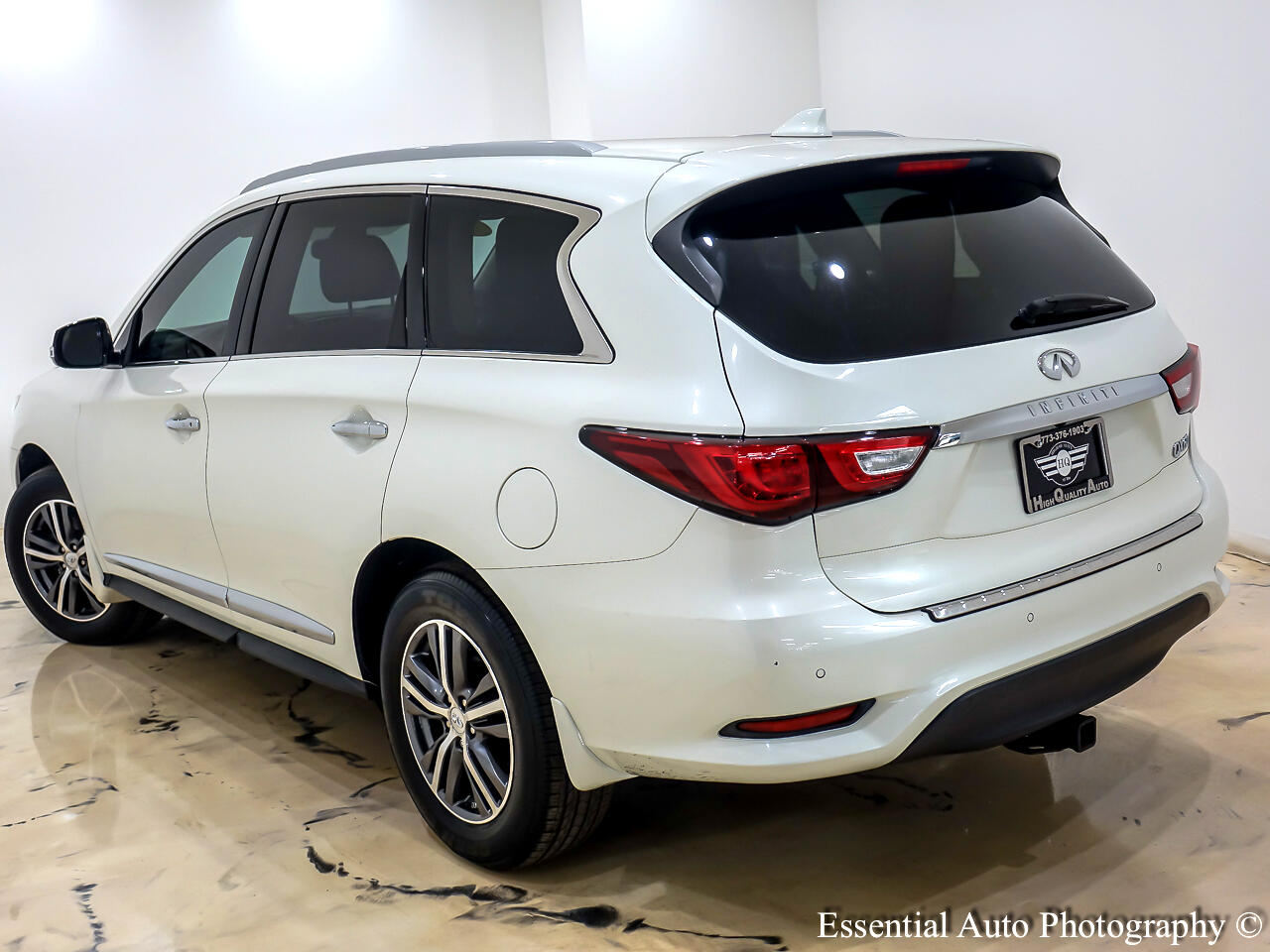 2017 Infiniti QX60 Base photo 8