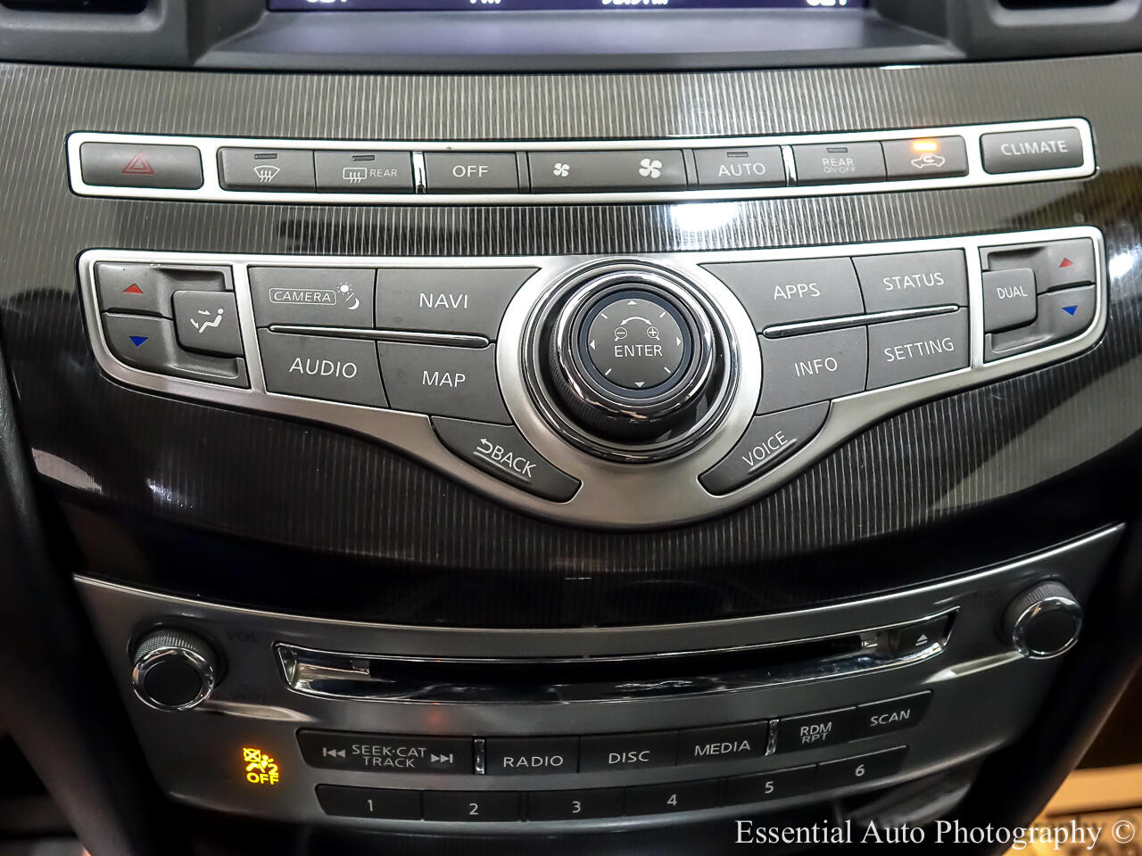 2017 Infiniti QX60 Base photo 21