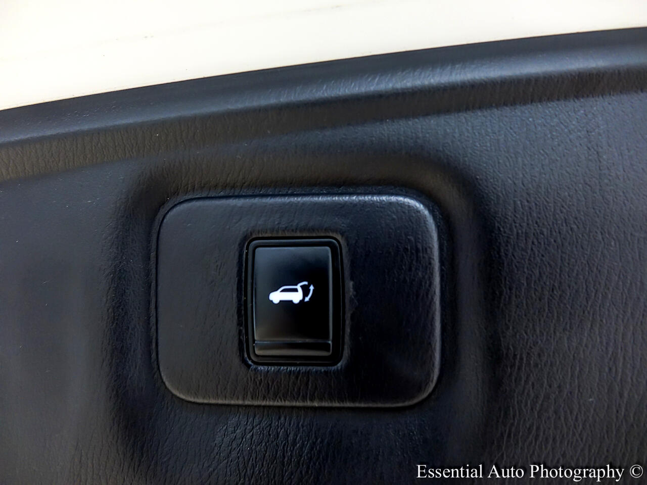 2017 Infiniti QX60 Base photo 30