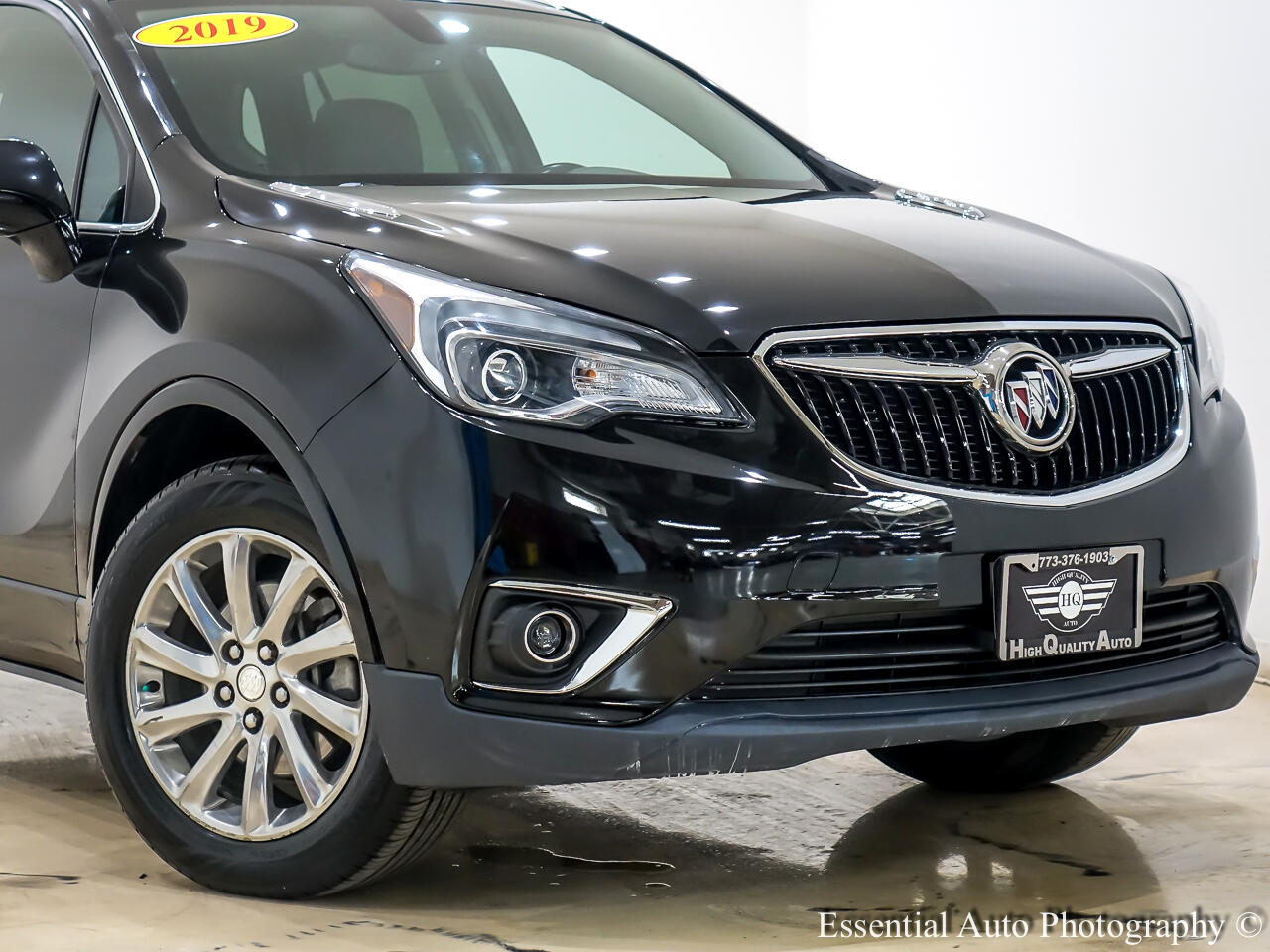 2019 Buick Envision Essence photo 2